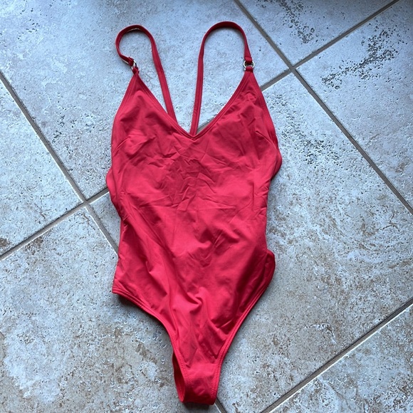 Bundle of 2 one piece swimsuit - Picture 5 of 8